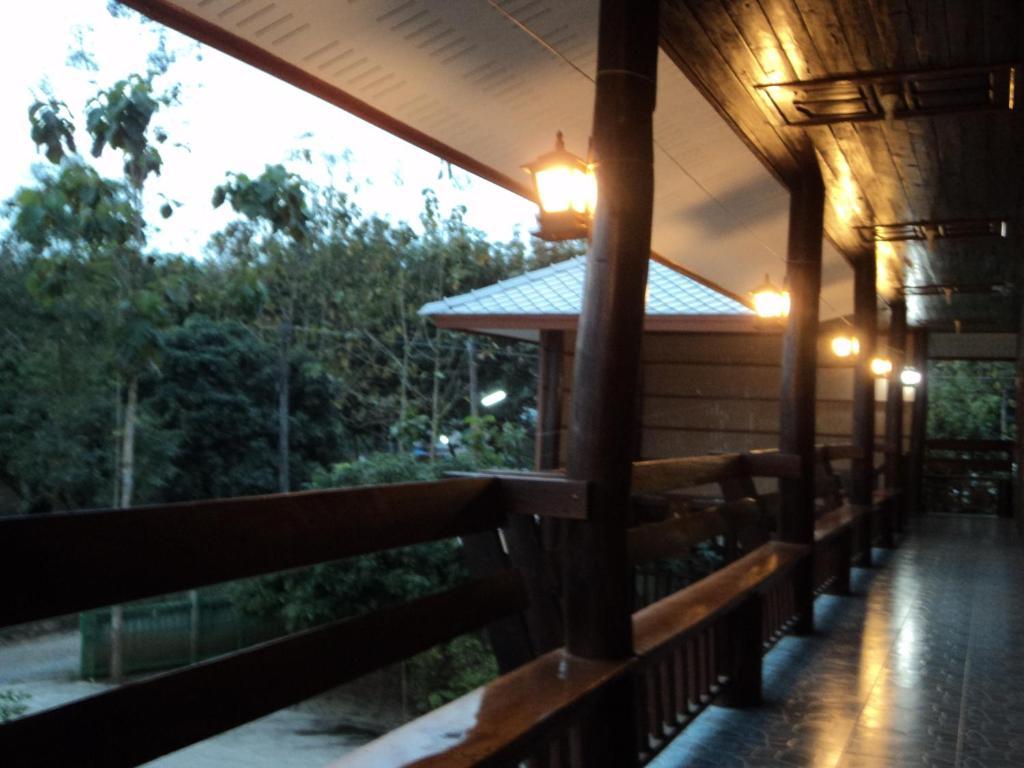 Ban Suan Mai Ngam Hotel Nan Exterior foto